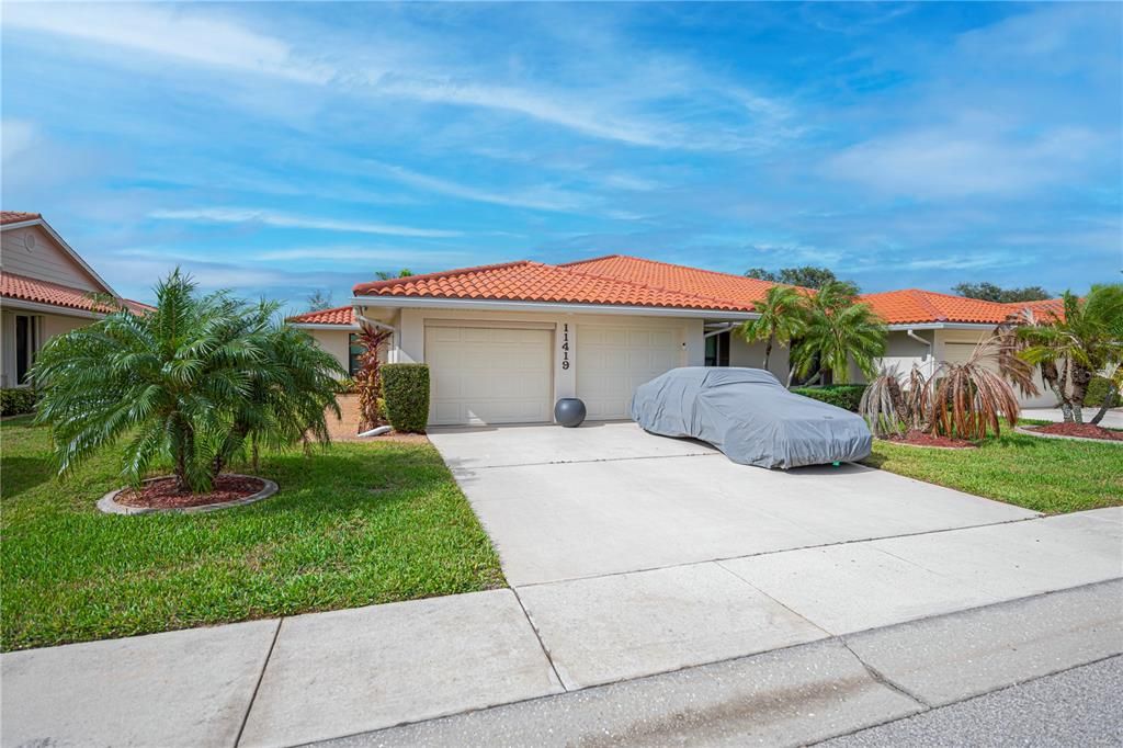 For Sale: $280,000 (3 beds, 2 baths, 2104 Square Feet)