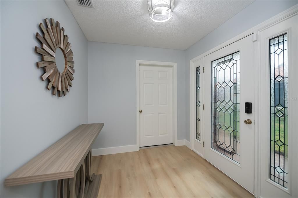 For Sale: $280,000 (3 beds, 2 baths, 2104 Square Feet)