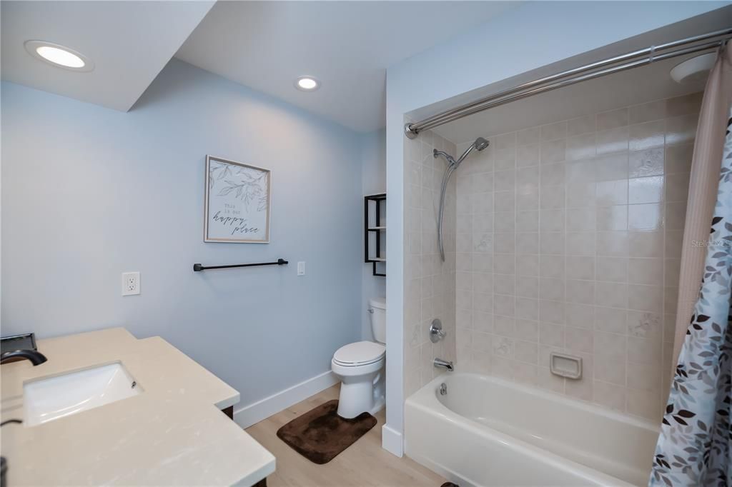 For Sale: $280,000 (3 beds, 2 baths, 2104 Square Feet)