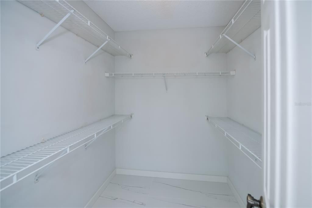 For Sale: $280,000 (3 beds, 2 baths, 2104 Square Feet)