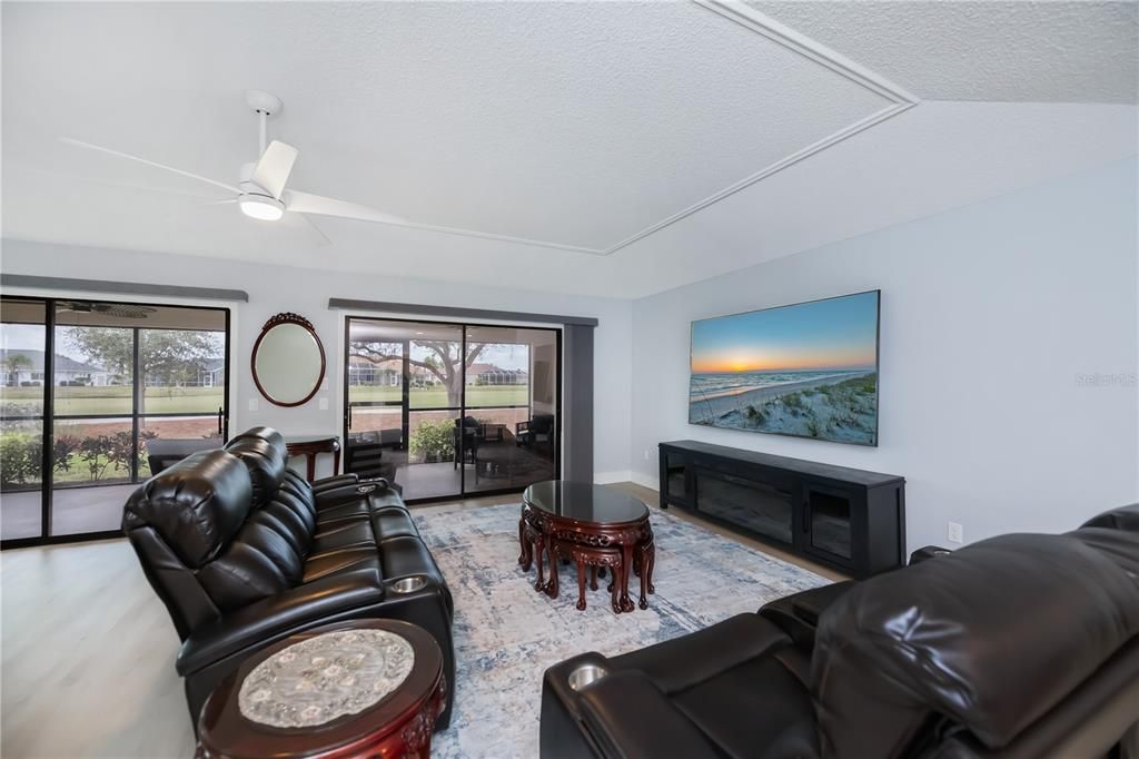 For Sale: $280,000 (3 beds, 2 baths, 2104 Square Feet)