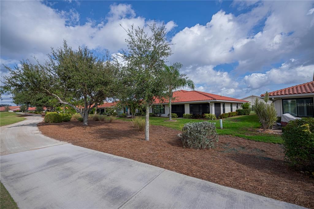 For Sale: $280,000 (3 beds, 2 baths, 2104 Square Feet)