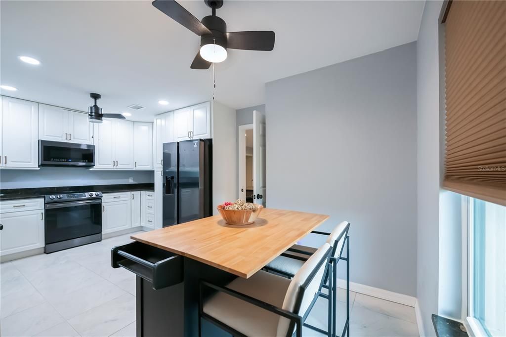 For Sale: $280,000 (3 beds, 2 baths, 2104 Square Feet)