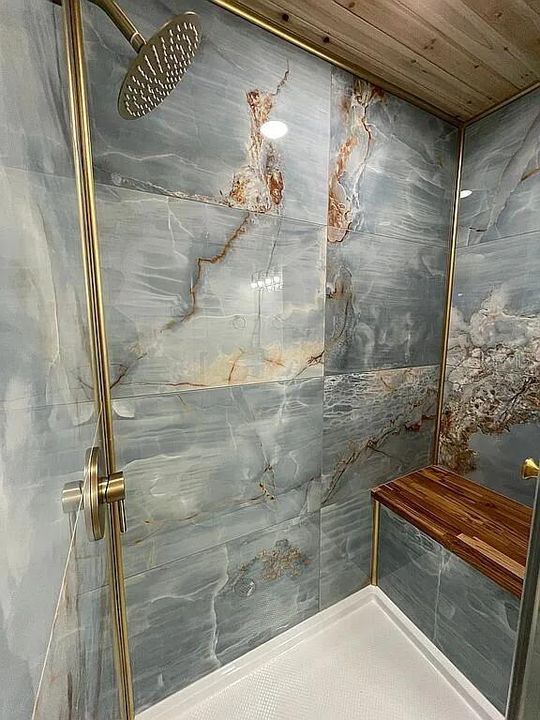 For Sale: $464,900 (2 beds, 2 baths, 940 Square Feet)