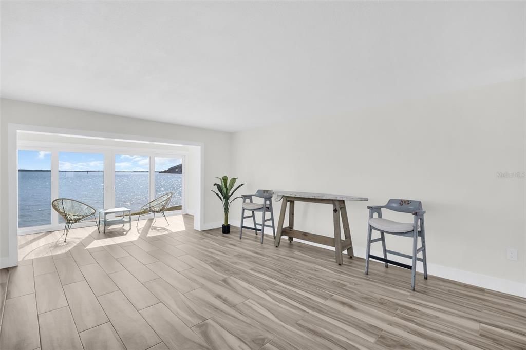 待售: $619,900 (2 贝兹, 2 浴室, 1007 平方英尺)