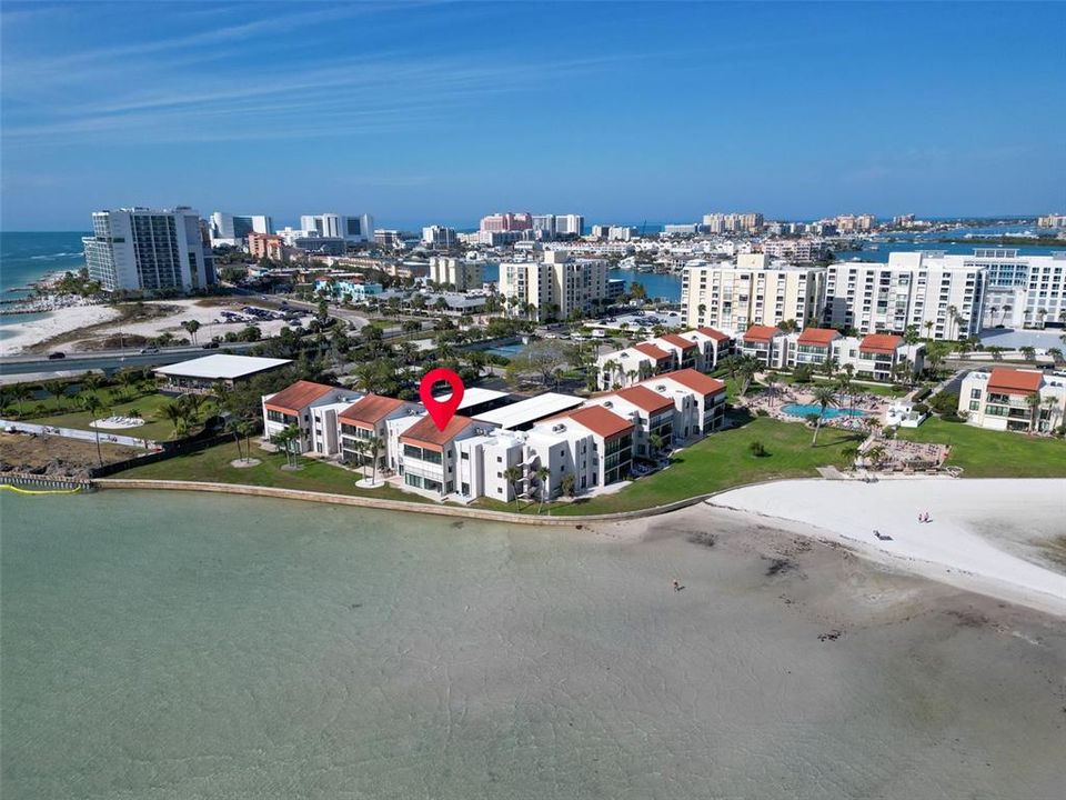 待售: $619,900 (2 贝兹, 2 浴室, 1007 平方英尺)