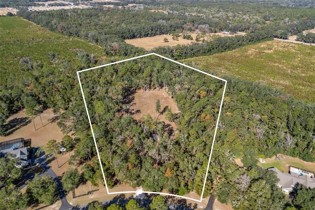 待售: $388,000 (7.08 acres)