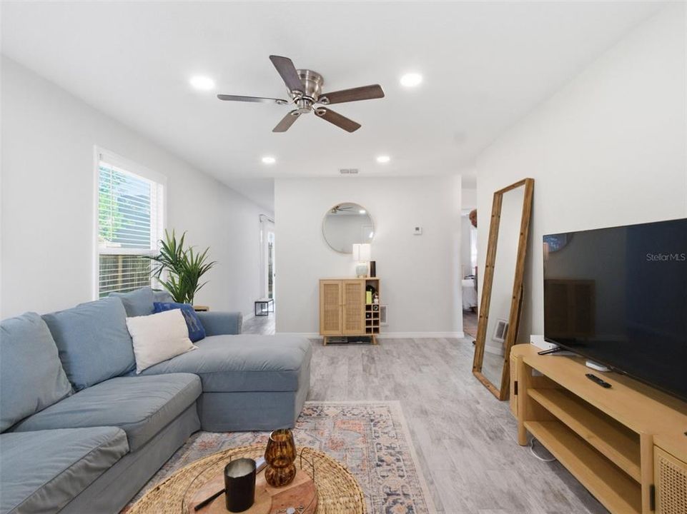 For Sale: $699,000 (4 beds, 0 baths, 1698 Square Feet)