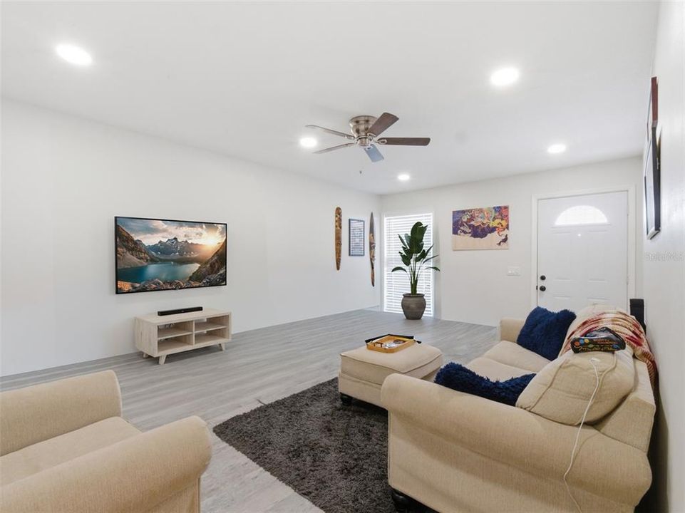 For Sale: $699,000 (4 beds, 0 baths, 1698 Square Feet)