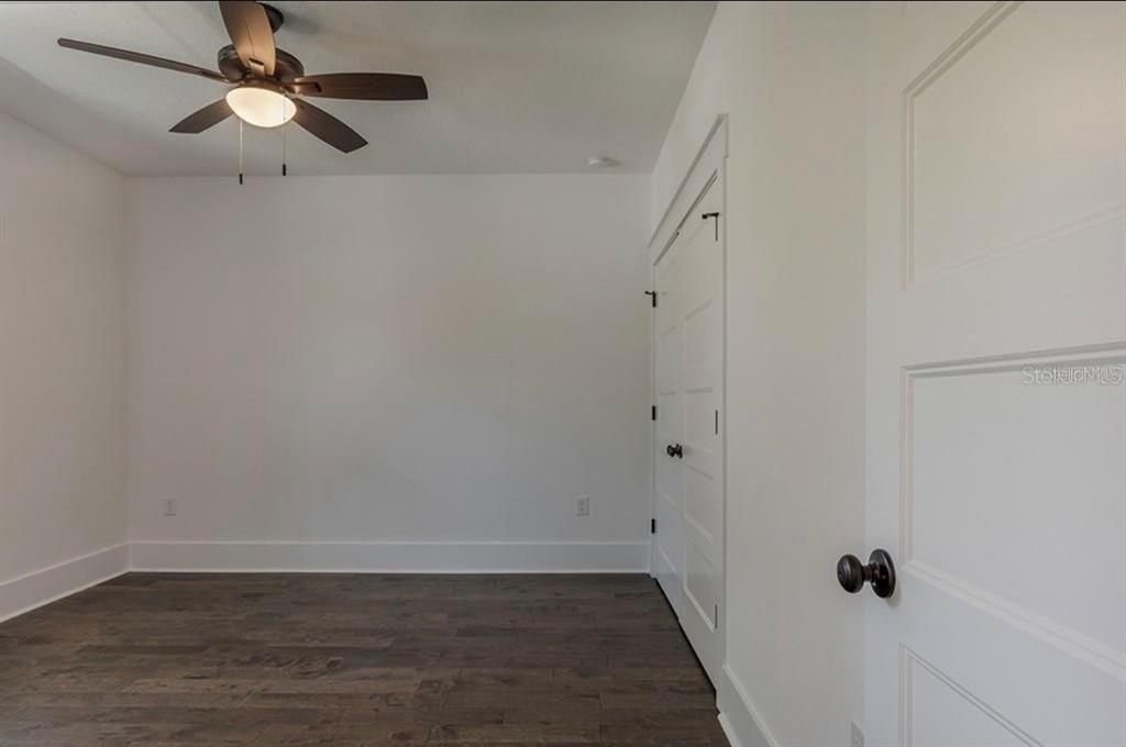 En Renta: $4,800 (4 camas, 3 baños, 2392 Pies cuadrados)