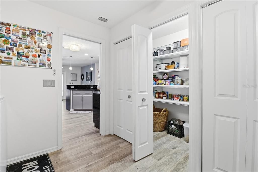 待售: $475,000 (3 贝兹, 2 浴室, 2102 平方英尺)