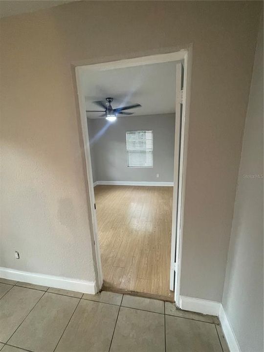 For Rent: $2,250 (2 beds, 1 baths, 900 Square Feet)