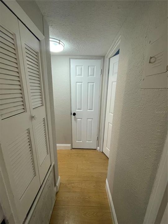 For Rent: $2,250 (2 beds, 1 baths, 900 Square Feet)