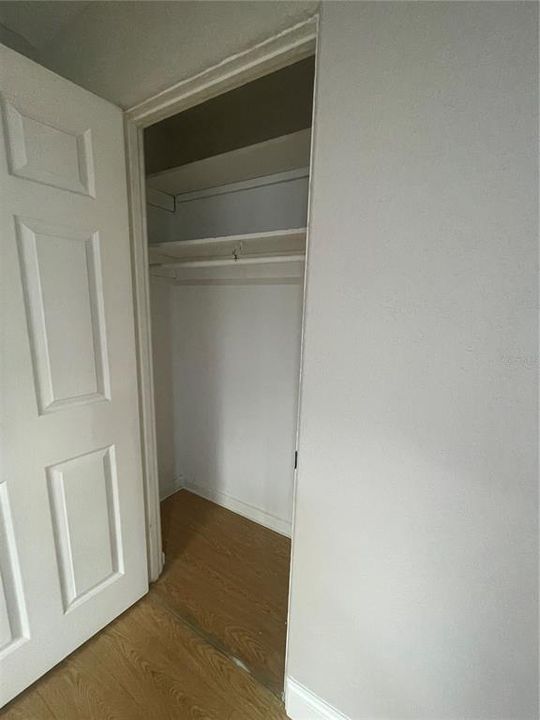 For Rent: $2,250 (2 beds, 1 baths, 900 Square Feet)