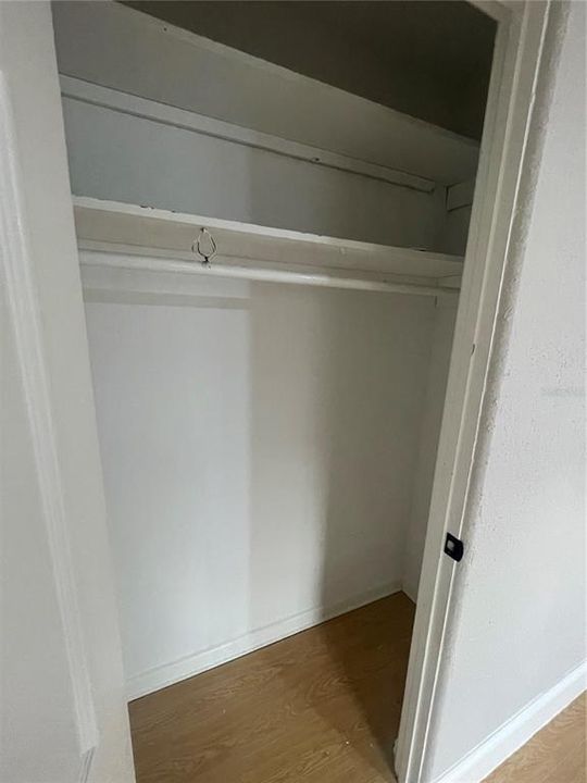 For Rent: $2,250 (2 beds, 1 baths, 900 Square Feet)