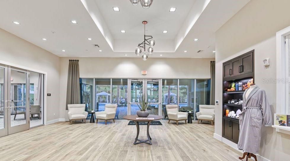 For Sale: $395,000 (2 beds, 2 baths, 1920 Square Feet)