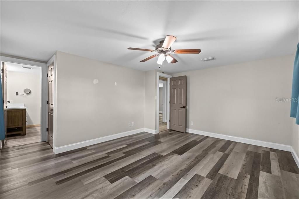 На продажу: $535,000 (4 спален, 2 ванн, 1868 Квадратных фут)