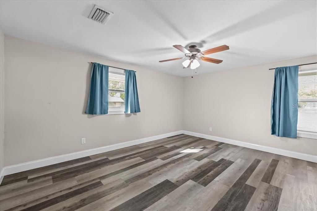 На продажу: $535,000 (4 спален, 2 ванн, 1868 Квадратных фут)