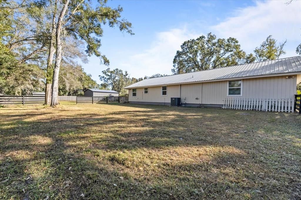 На продажу: $535,000 (4 спален, 2 ванн, 1868 Квадратных фут)