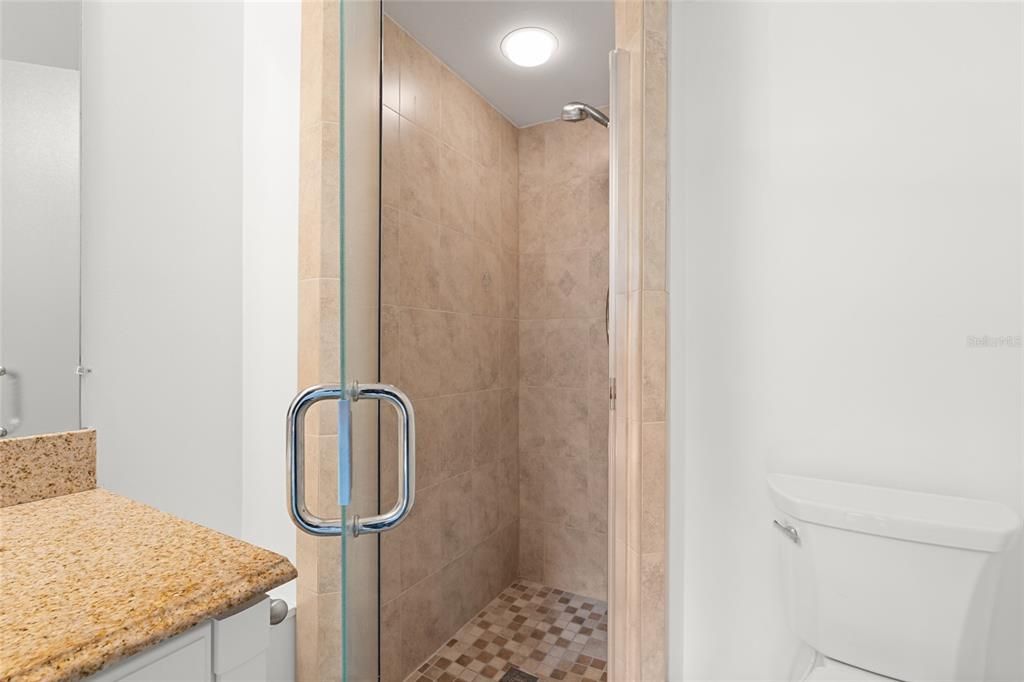 For Sale: $209,900 (2 beds, 2 baths, 912 Square Feet)