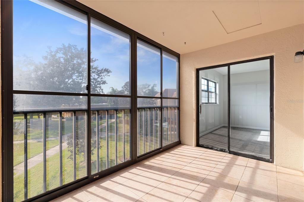 For Sale: $209,900 (2 beds, 2 baths, 912 Square Feet)