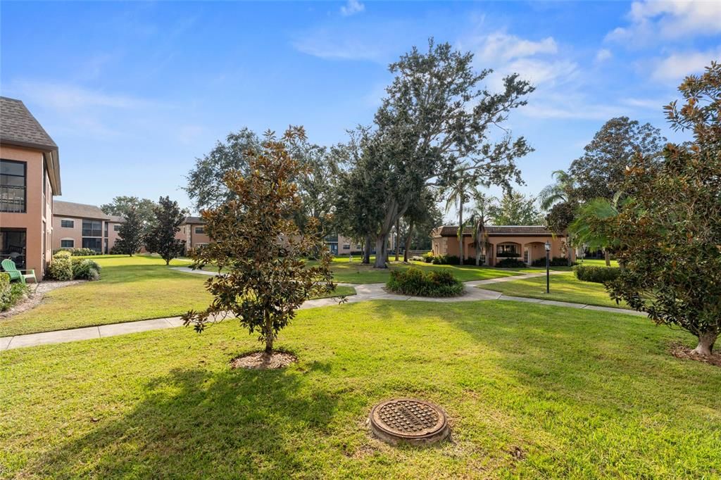 For Sale: $209,900 (2 beds, 2 baths, 912 Square Feet)