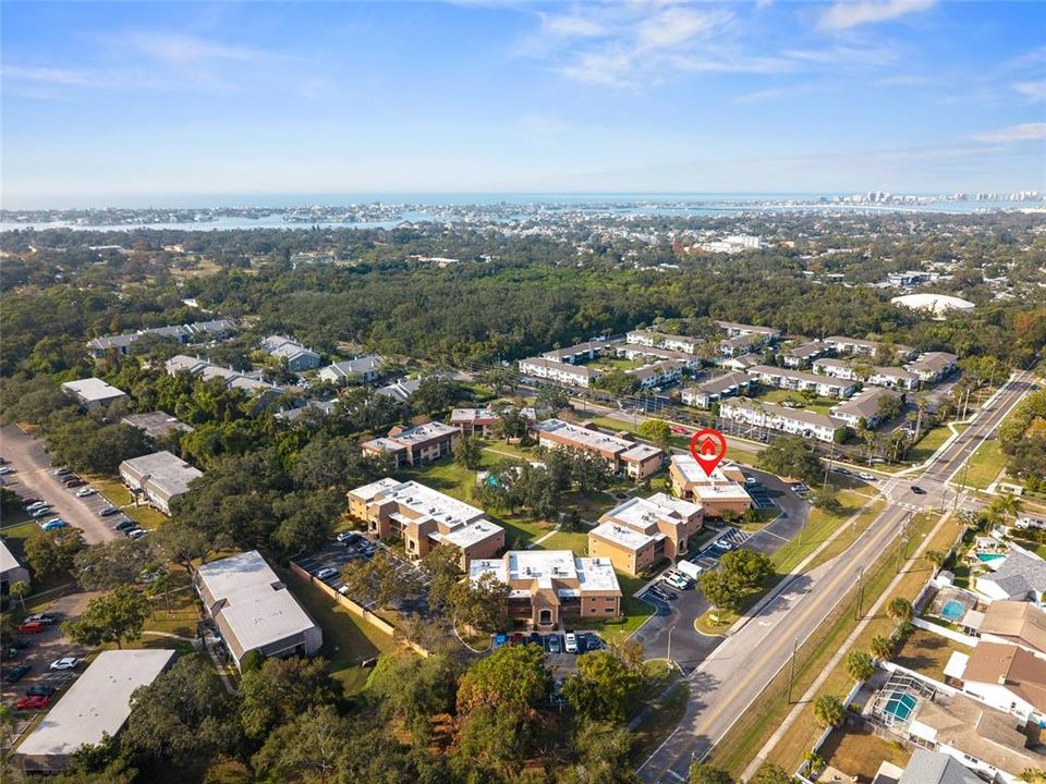 For Sale: $209,900 (2 beds, 2 baths, 912 Square Feet)