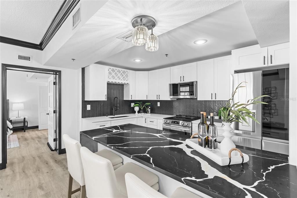 На продажу: $549,000 (2 спален, 2 ванн, 1055 Квадратных фут)