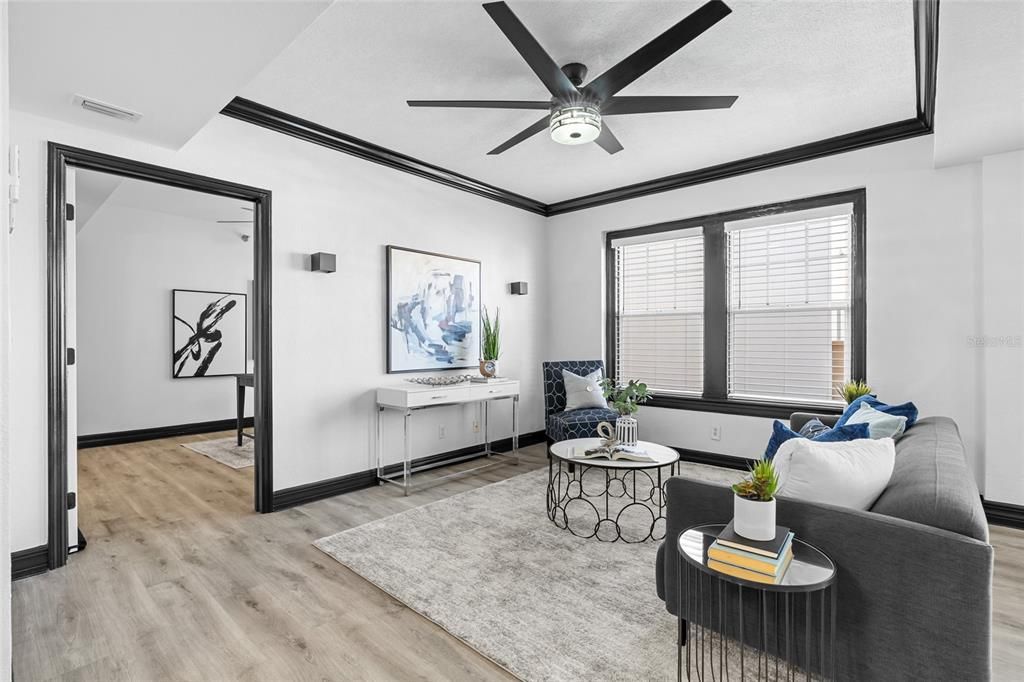 На продажу: $549,000 (2 спален, 2 ванн, 1055 Квадратных фут)