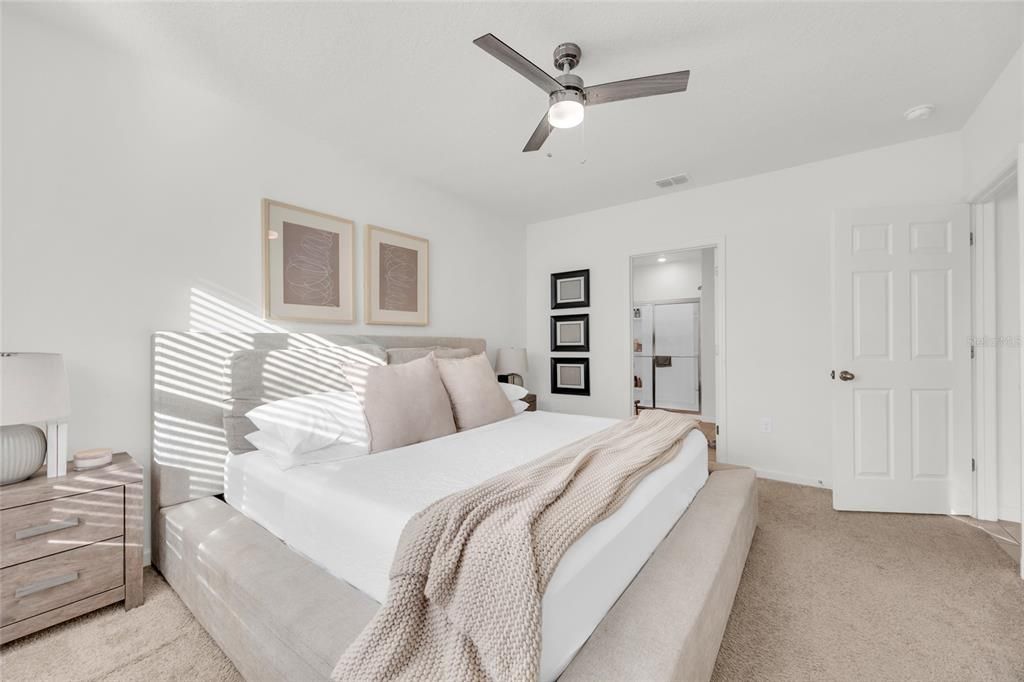 待售: $385,000 (4 贝兹, 2 浴室, 1828 平方英尺)