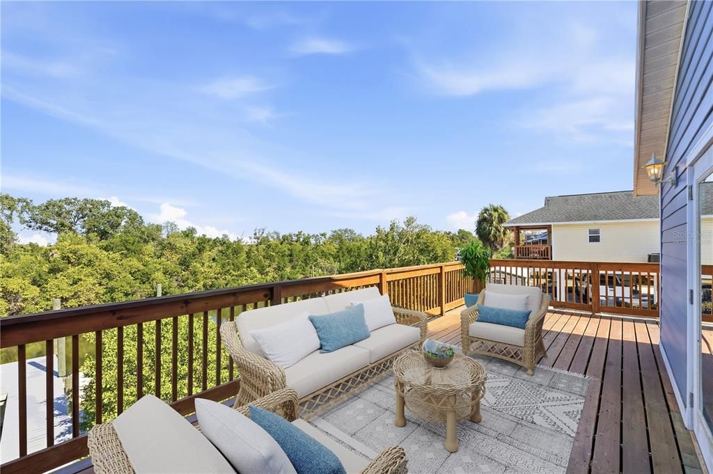 待售: $675,000 (4 贝兹, 0 浴室, 1716 平方英尺)