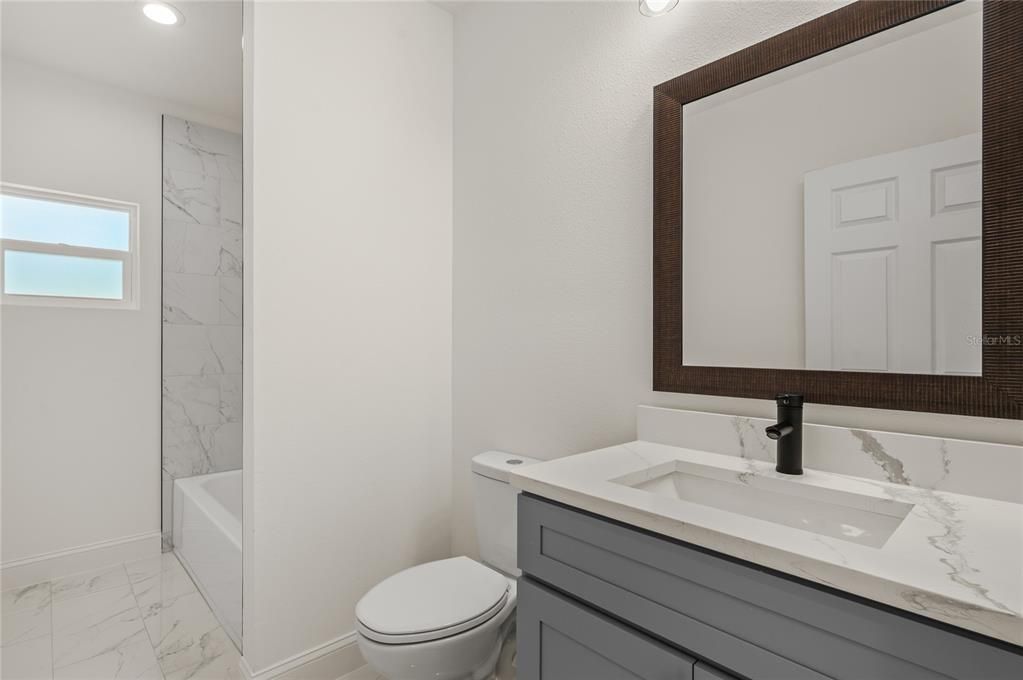 En Venta: $349,900 (3 camas, 2 baños, 1600 Pies cuadrados)