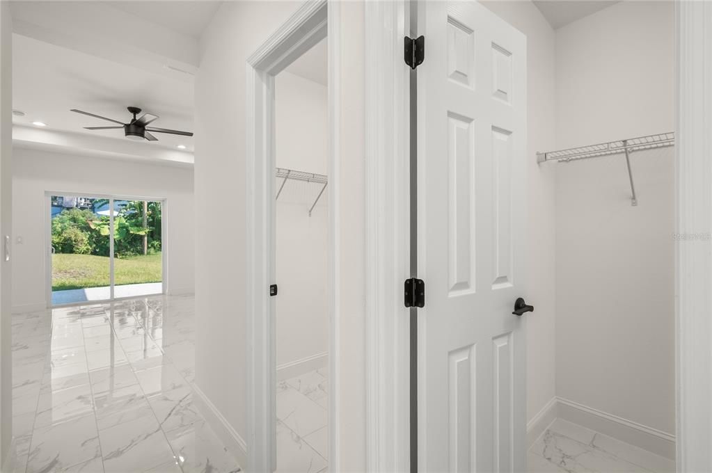 En Venta: $349,900 (3 camas, 2 baños, 1600 Pies cuadrados)