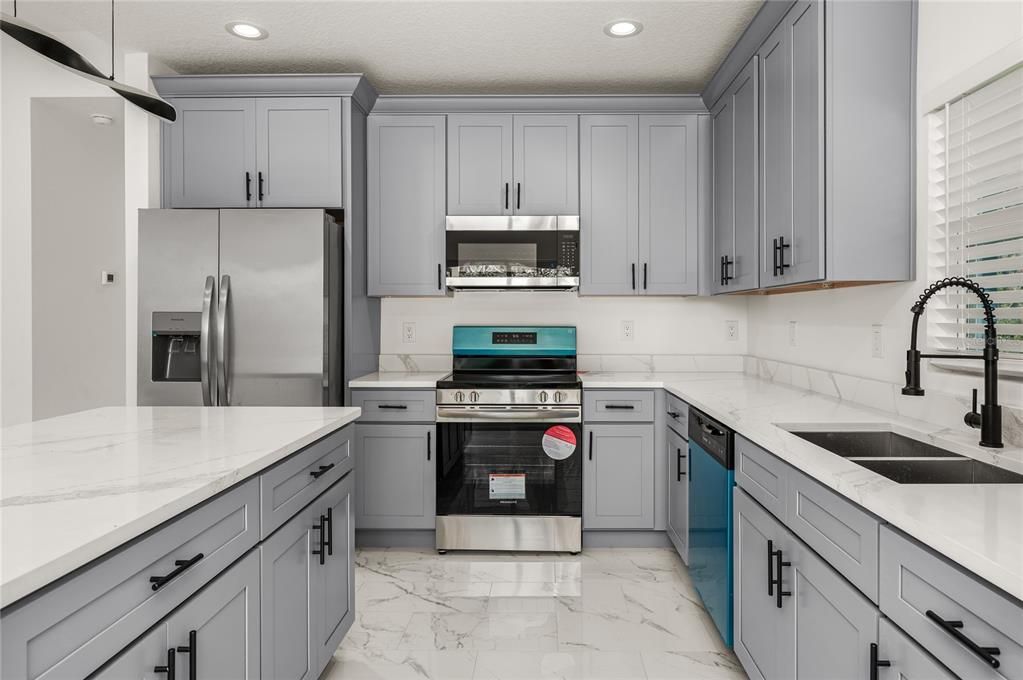 En Venta: $349,900 (3 camas, 2 baños, 1600 Pies cuadrados)