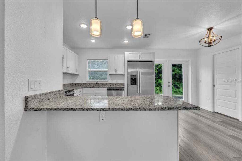 For Sale: $260,000 (3 beds, 2 baths, 1228 Square Feet)