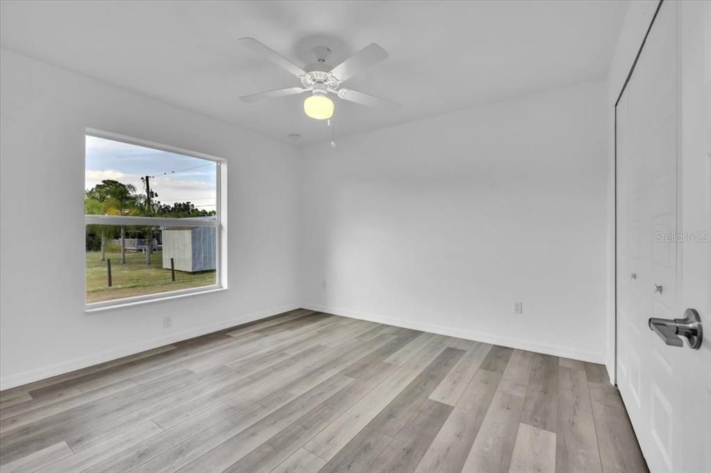 For Sale: $260,000 (3 beds, 2 baths, 1228 Square Feet)