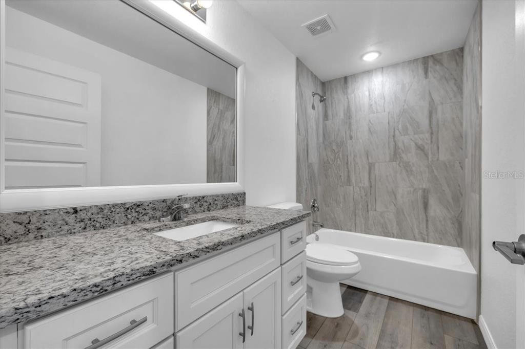 For Sale: $260,000 (3 beds, 2 baths, 1228 Square Feet)