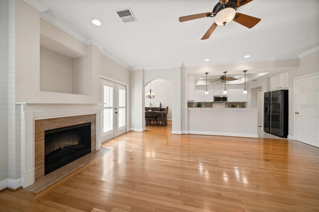 На продажу: $615,000 (4 спален, 3 ванн, 2716 Квадратных фут)