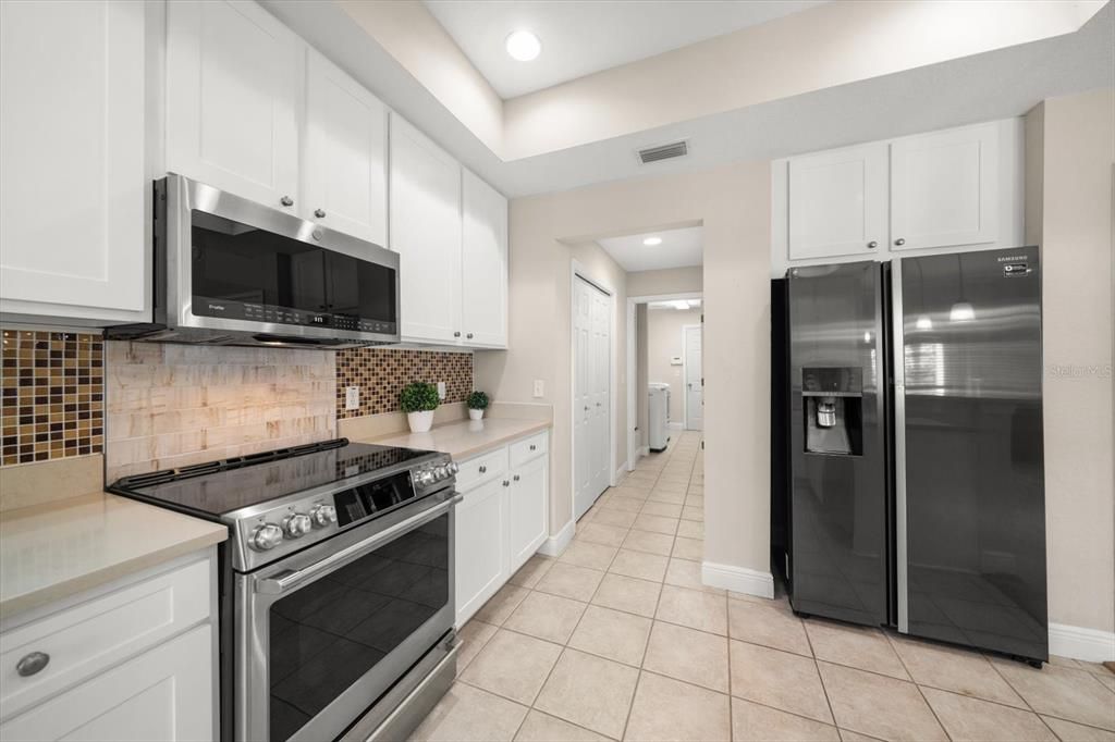 На продажу: $615,000 (4 спален, 3 ванн, 2716 Квадратных фут)