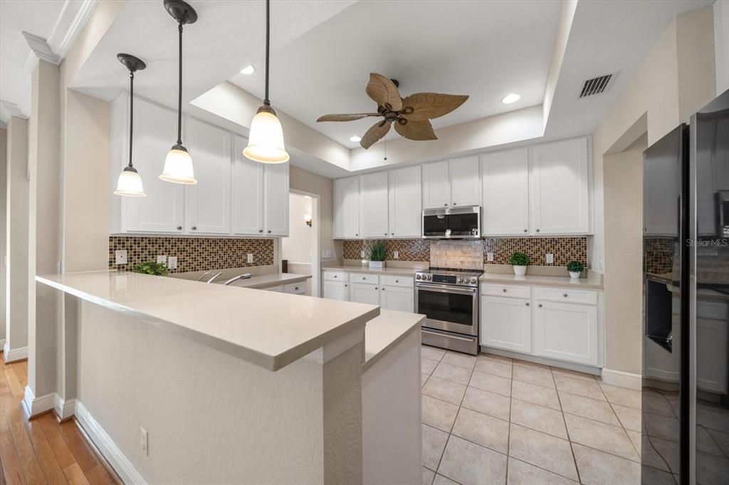 На продажу: $615,000 (4 спален, 3 ванн, 2716 Квадратных фут)