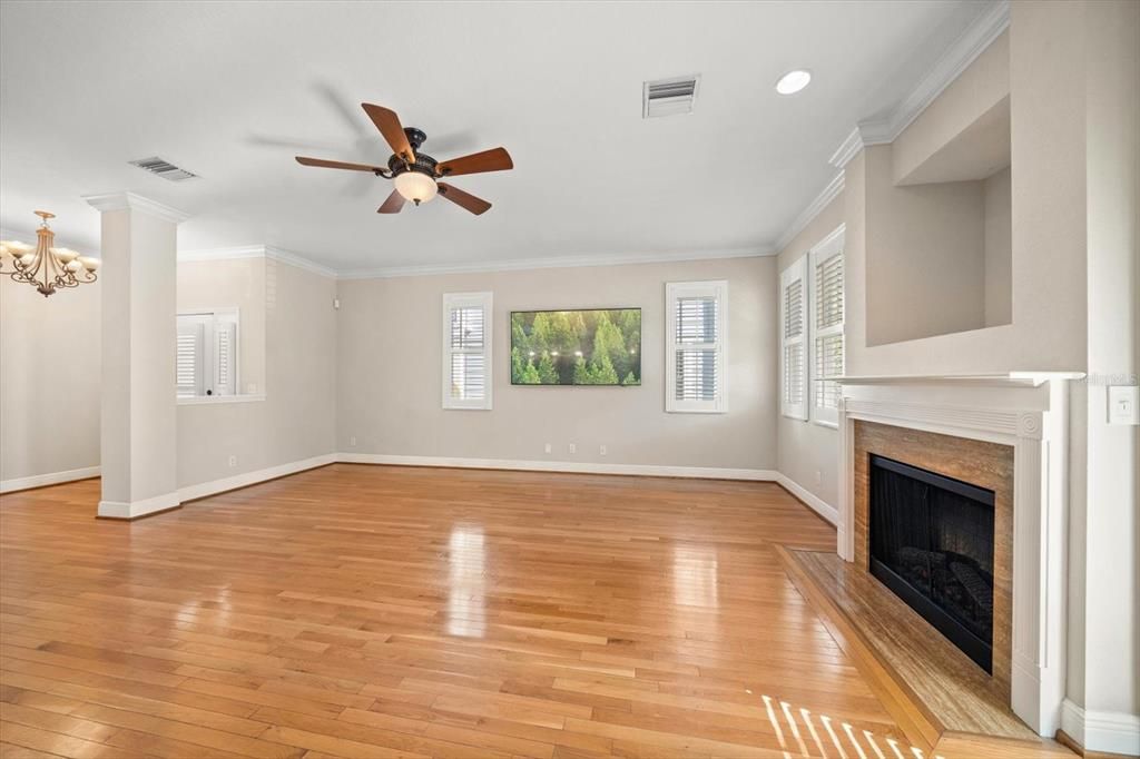 На продажу: $615,000 (4 спален, 3 ванн, 2716 Квадратных фут)