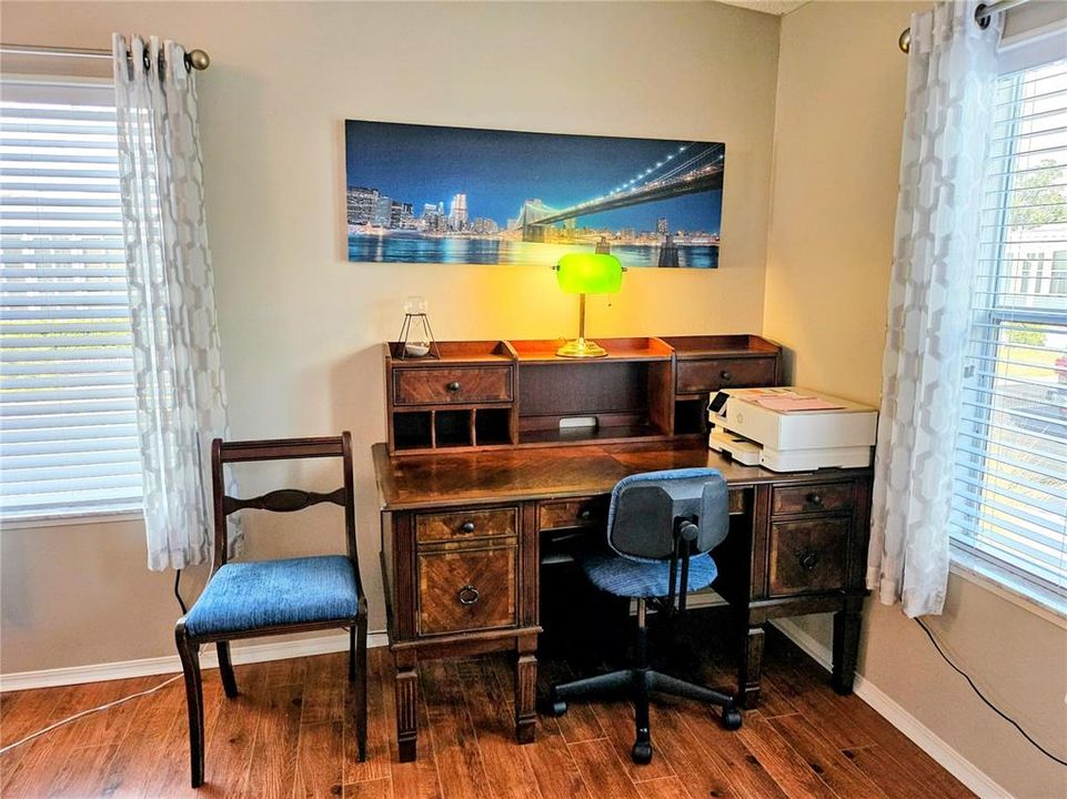 待售: $235,000 (2 贝兹, 2 浴室, 1558 平方英尺)