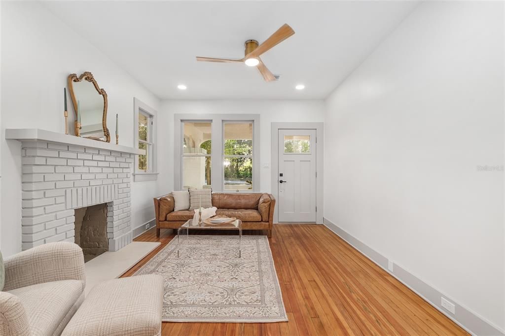 На продажу: $424,000 (3 спален, 2 ванн, 1078 Квадратных фут)