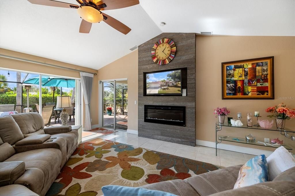 En Venta: $440,000 (3 camas, 2 baños, 1755 Pies cuadrados)