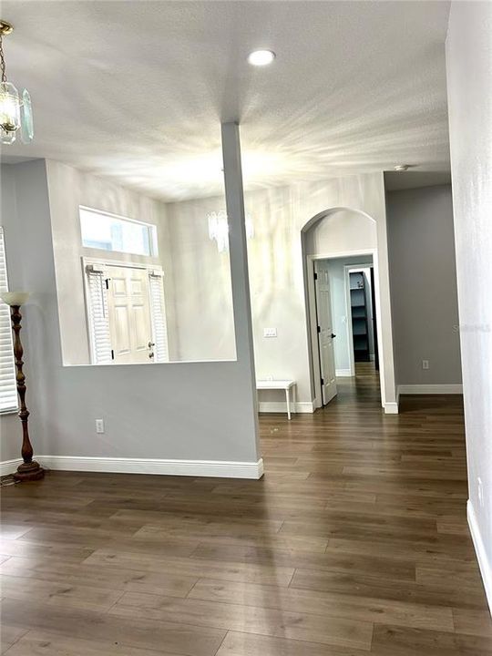 En Renta: $3,600 (4 camas, 3 baños, 2501 Pies cuadrados)