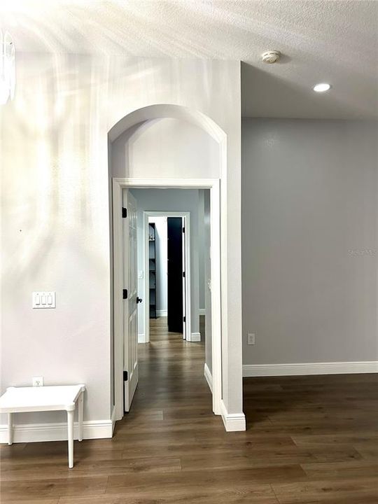 En Renta: $3,600 (4 camas, 3 baños, 2501 Pies cuadrados)