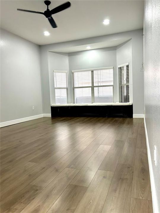 En Renta: $3,600 (4 camas, 3 baños, 2501 Pies cuadrados)