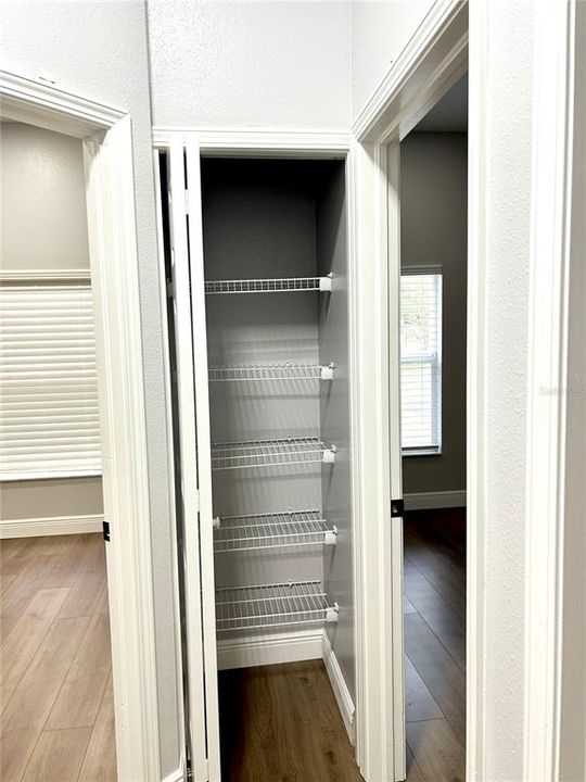 En Renta: $3,600 (4 camas, 3 baños, 2501 Pies cuadrados)