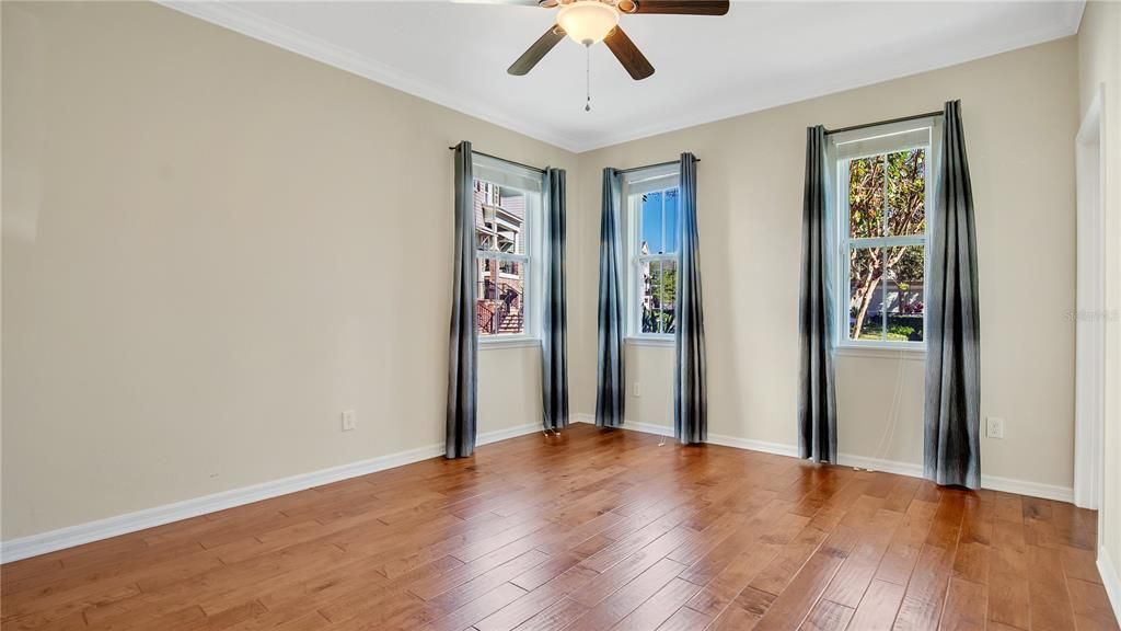 В аренду: $2,900 (3 спален, 3 ванн, 2018 Квадратных фут)