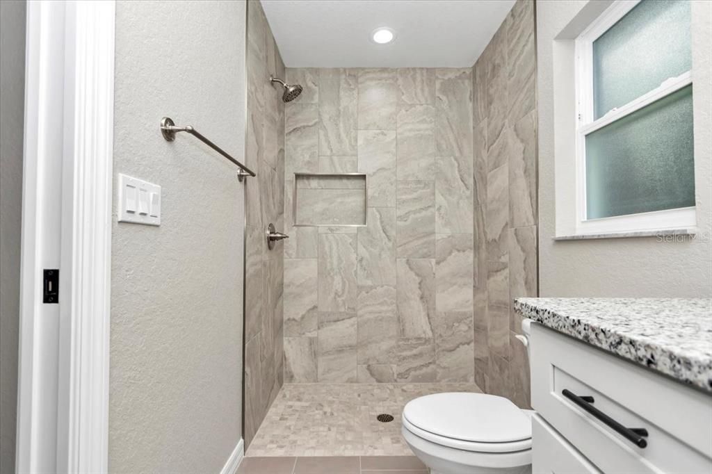 待售: $289,900 (3 贝兹, 2 浴室, 1387 平方英尺)